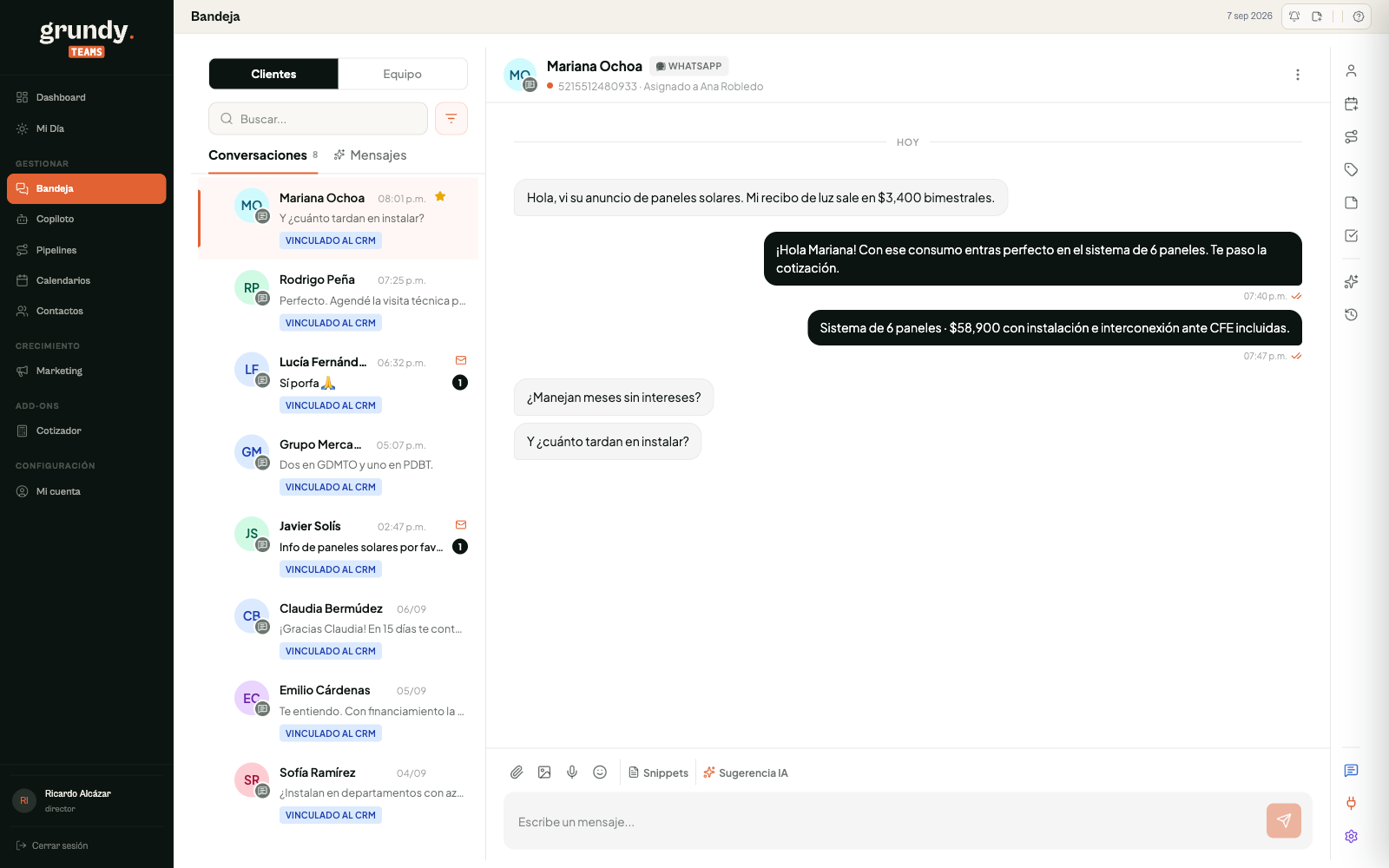 Bandeja compartida de WhatsApp en Grundy Teams: las conversaciones del equipo en una sola vista, cada contacto vinculado al CRM